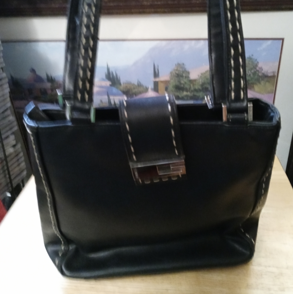 👜GUESS VINTAGE LEATHER POCKET BOOK - Picture 9 of 16